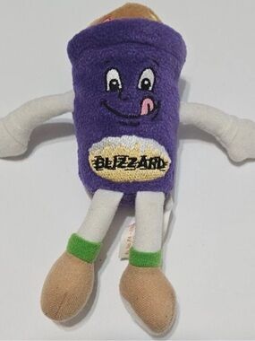 Dairy Queen blizzard ice cream plush pals sealed new 1999